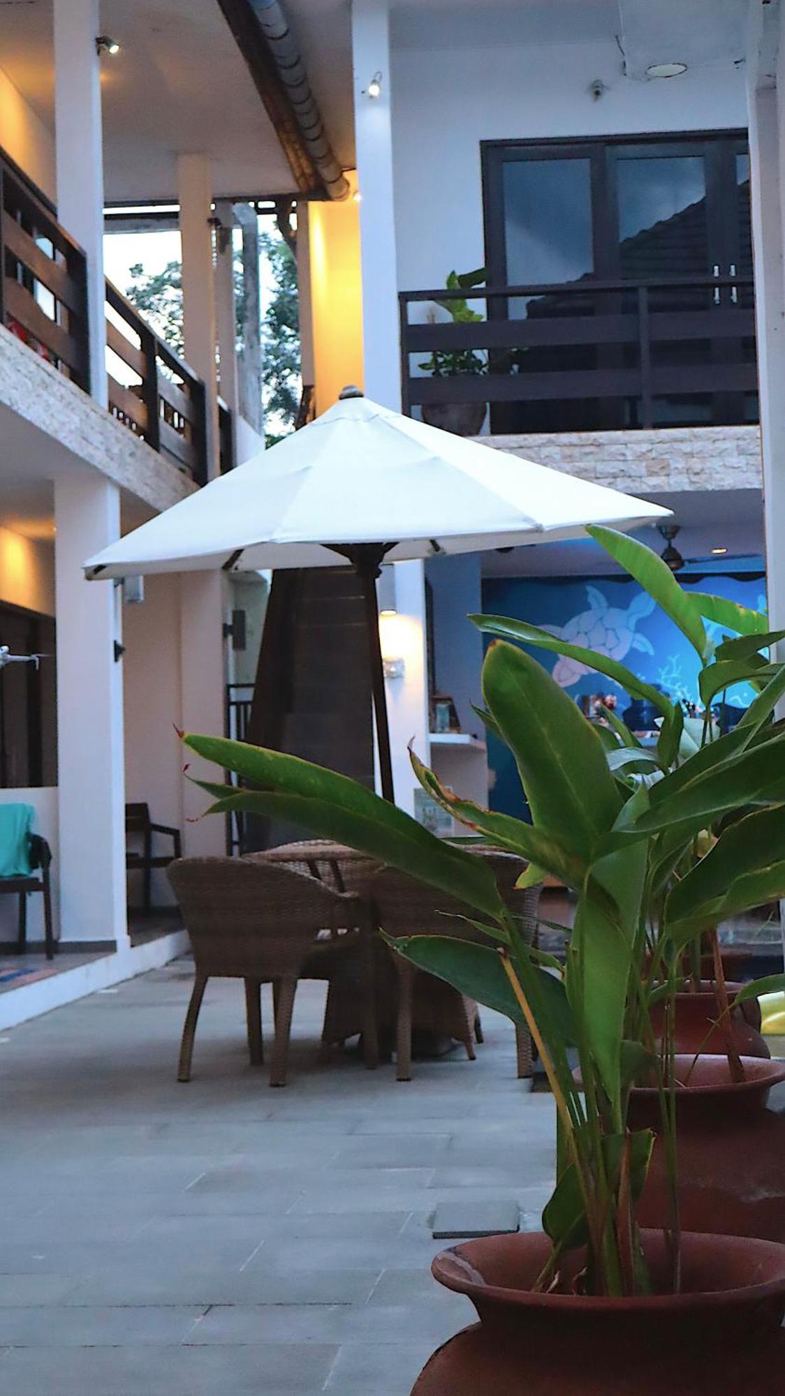 Готель Gili Ocean Club - Adults Only Гілі-Траванган Екстер'єр фото